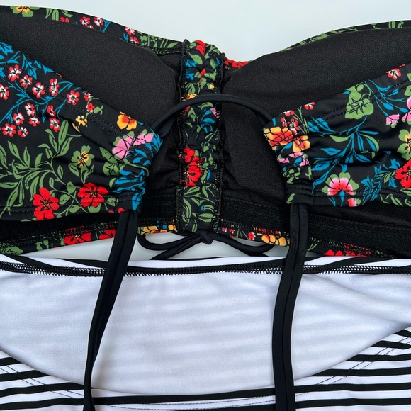 TIME AND TRU MISSY 1PC SWIMSUIT - Picture 9 of 12